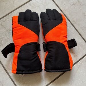 Boys size Medium Orange and Black Winter Gloves